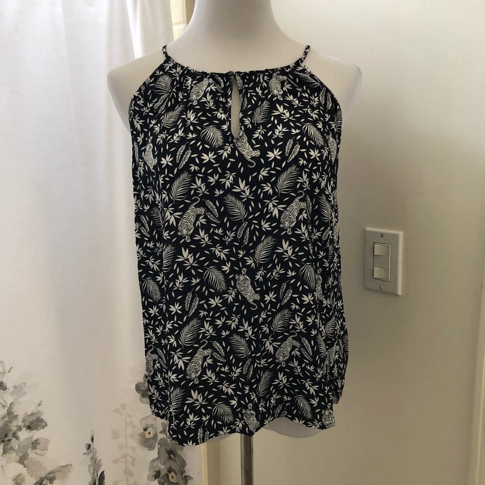 Old navy tank blouse